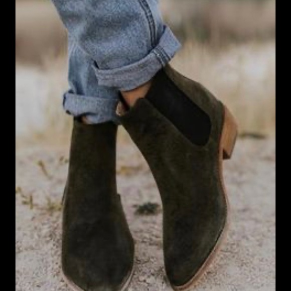 Olive ankle boots - Picture 1 of 5